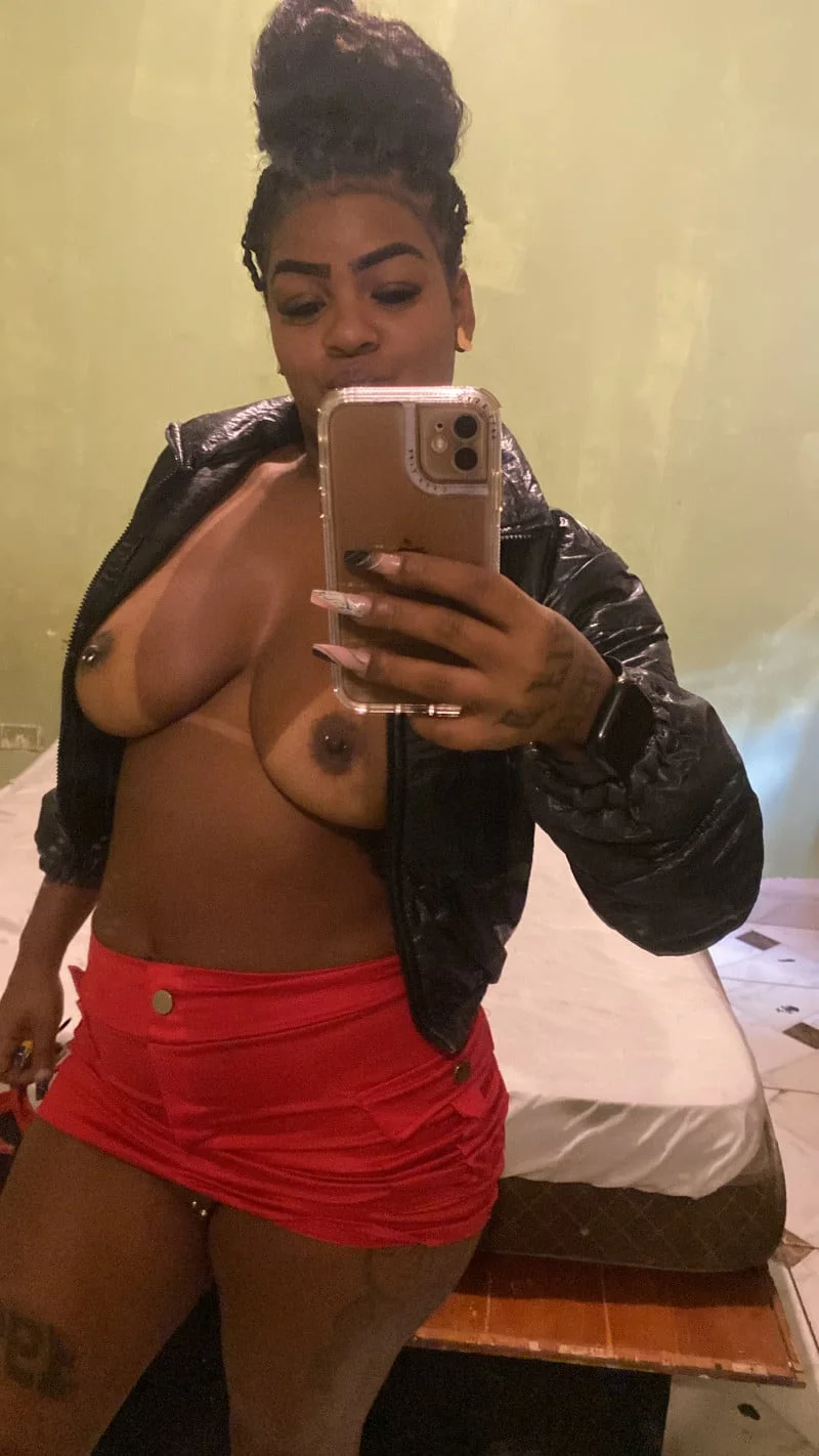 Acompanhante mulata cavalona em São Paulo
