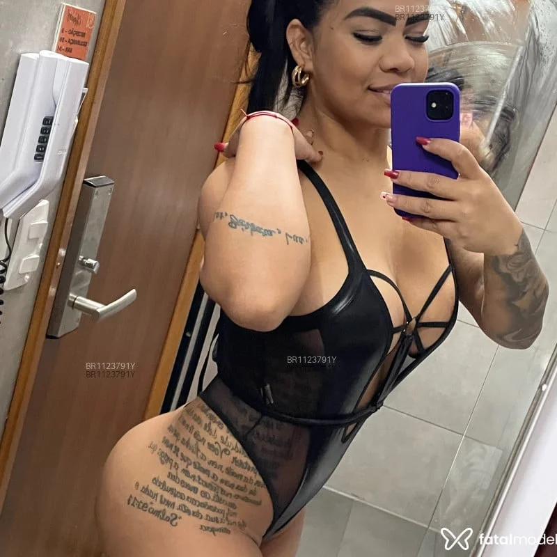 Acompanhante morena cavalona em São Paulo